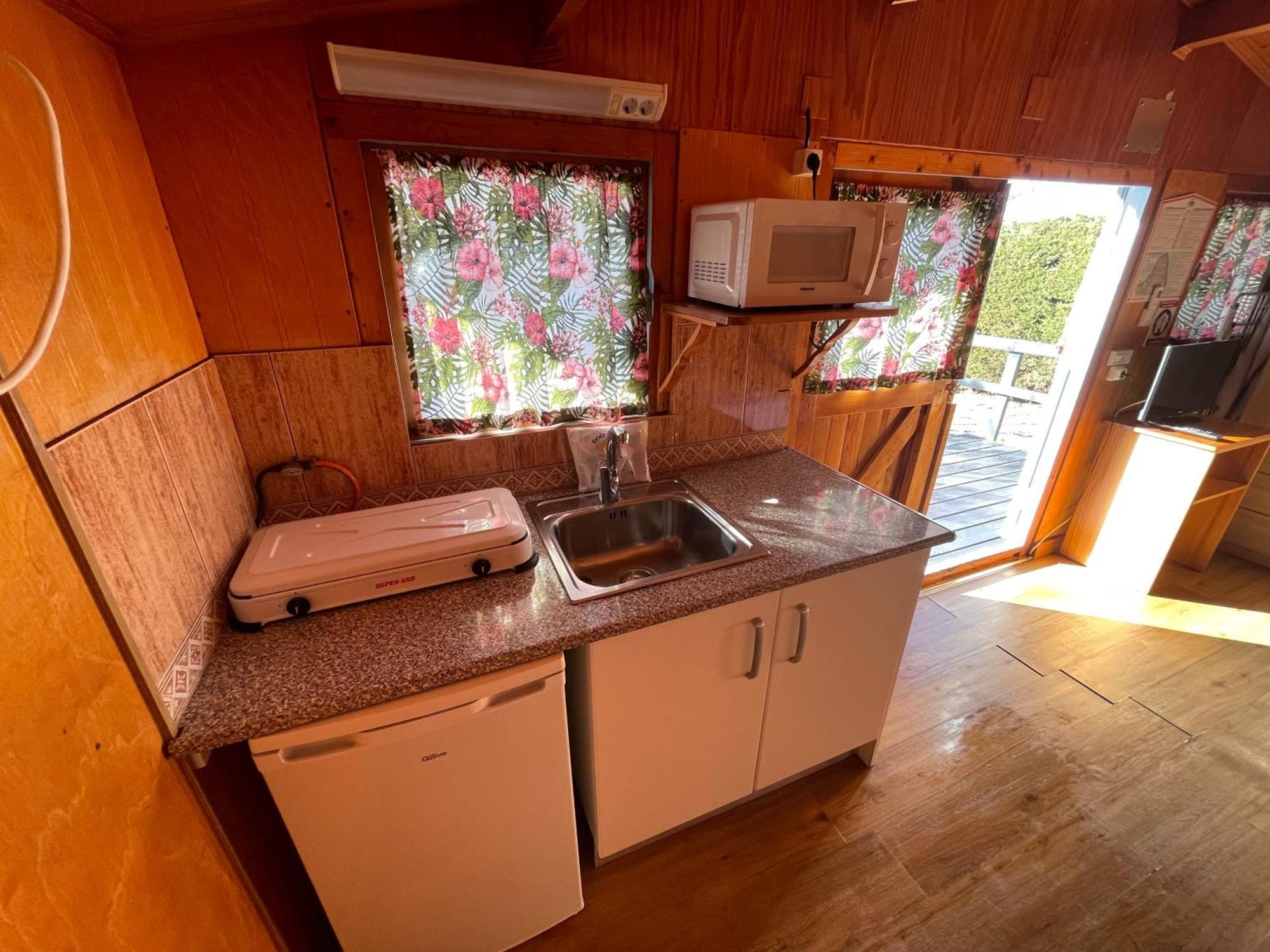 Complejo Turistico & Camping Cabopino Marbella Bagian luar foto