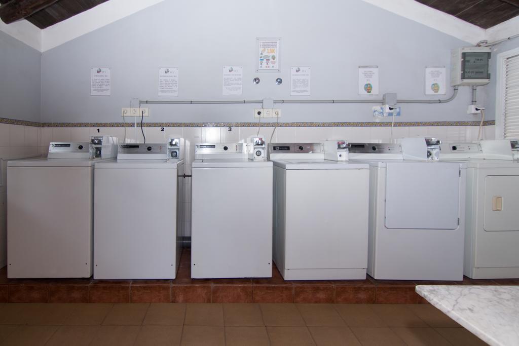 Complejo Turistico & Camping Cabopino Marbella Bagian luar foto