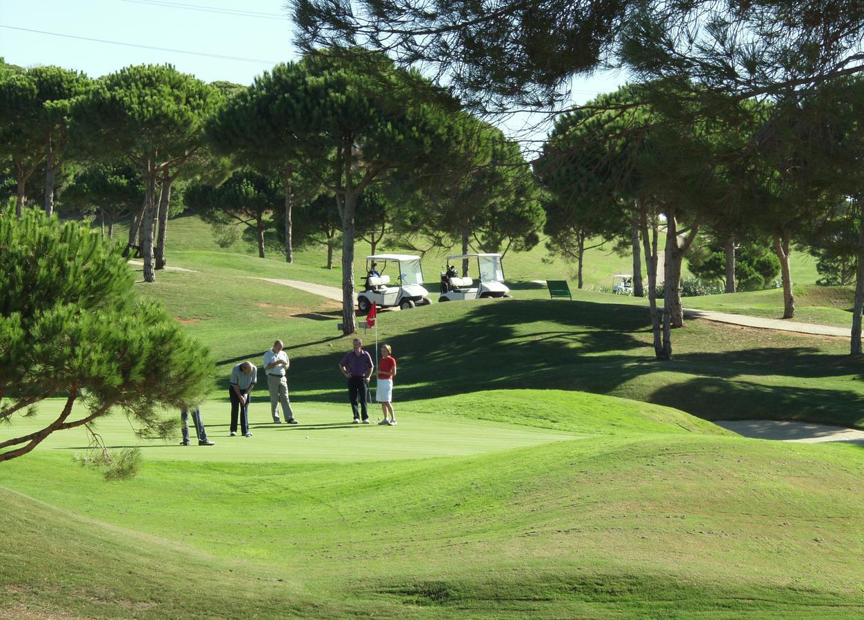 Complejo Turistico & Camping Cabopino Marbella Bagian luar foto